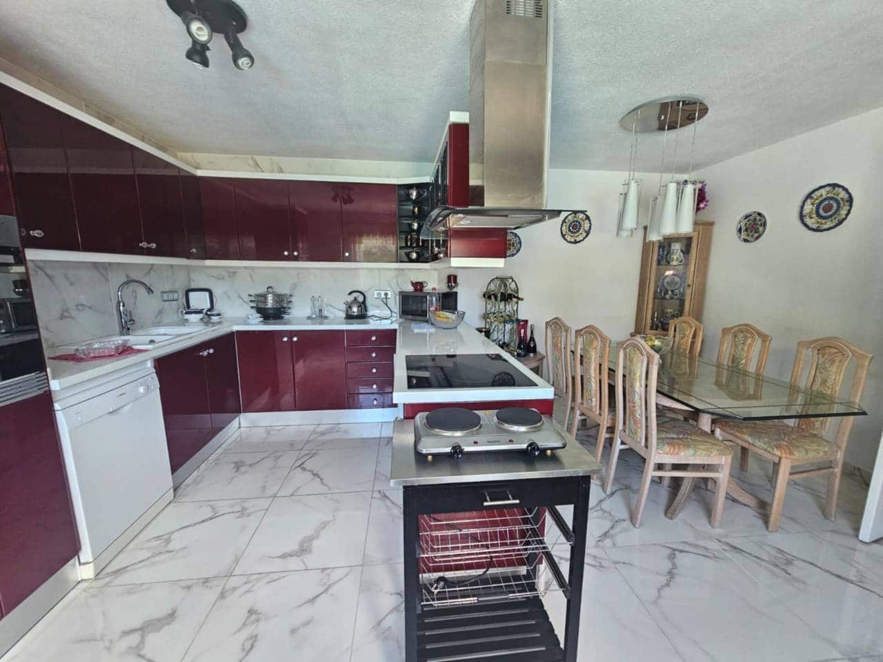 5 bedroom Villa for sale in Alfaz del Pi / L'Alfas del Pi with pool garage - € 675,000 (Ref: 8738677)