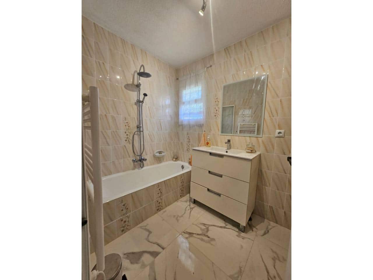 5 bedroom Villa for sale in Alfaz del Pi / L'Alfas del Pi with pool garage - € 675,000 (Ref: 8738677)