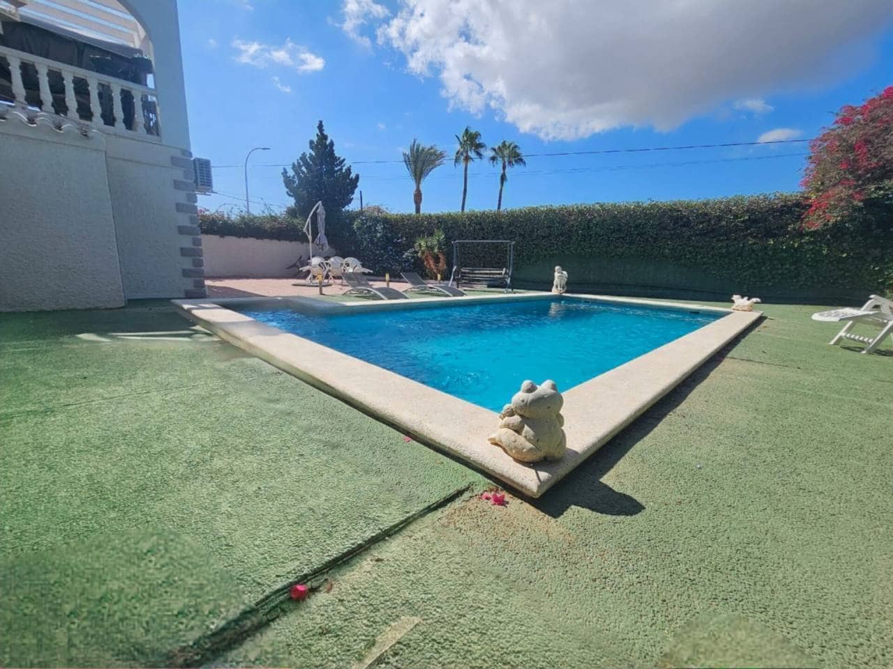 5 bedroom Villa for sale in Alfaz del Pi / L'Alfas del Pi with pool garage - € 675,000 (Ref: 8738677)