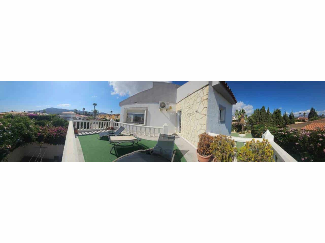 5 bedroom Villa for sale in Alfaz del Pi / L'Alfas del Pi with pool garage - € 675,000 (Ref: 8738677)