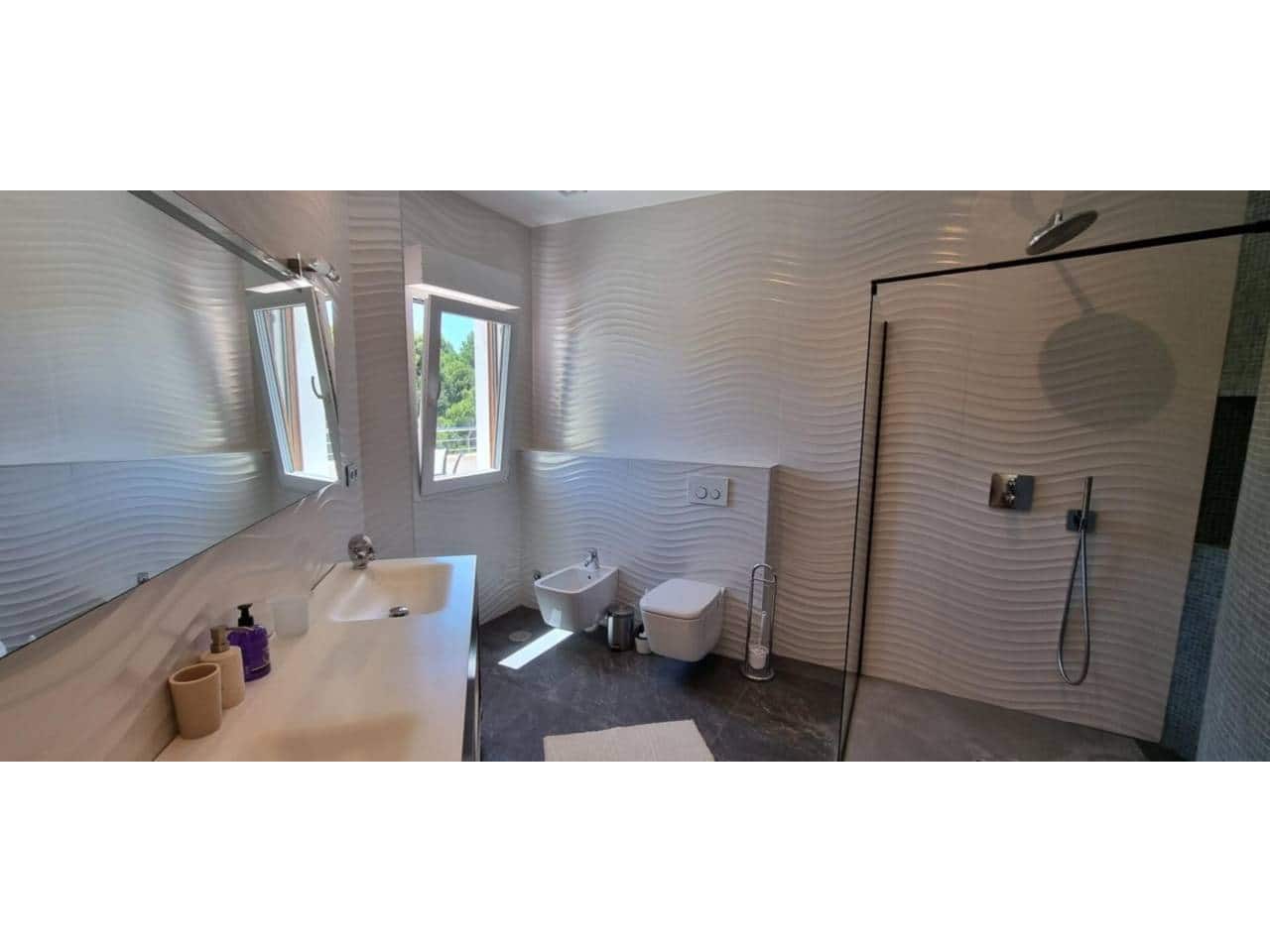 14 bedroom Villa for sale in Altea with pool garage - € 1,955,000 (Ref: 8738680)