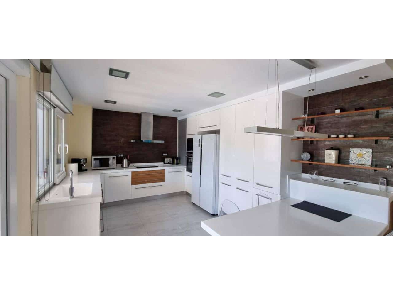 14 bedroom Villa for sale in Altea with pool garage - € 1,955,000 (Ref: 8738680)