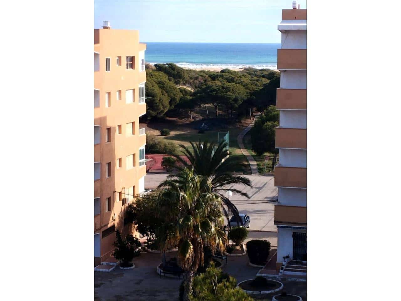 2 bedroom Flat for sale in Guardamar del Segura - € 121,000 (Ref: 8748458)