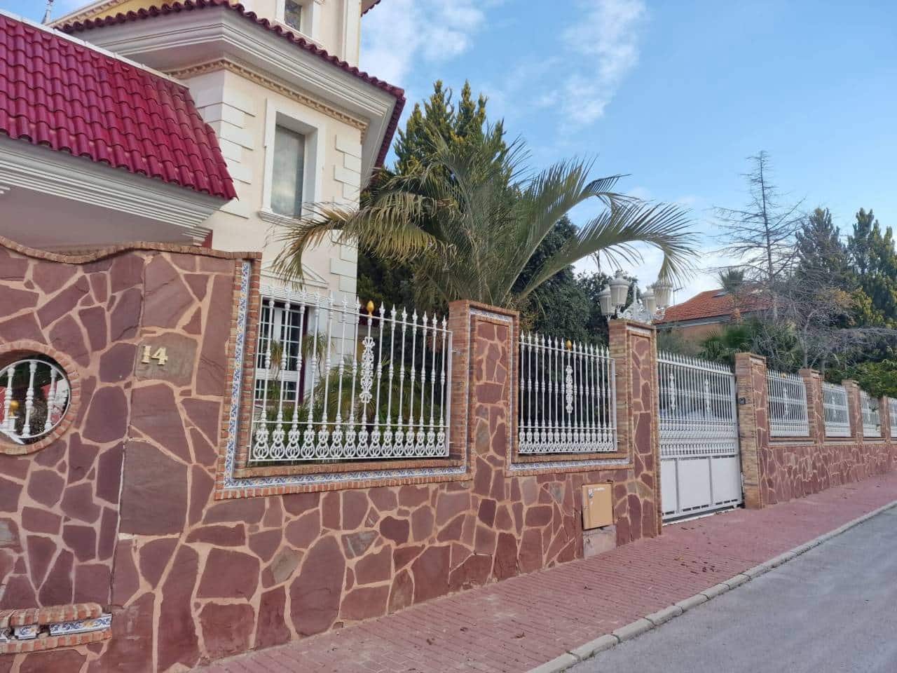 6 soverom Villa til salgs i Molina de Segura med svømmebasseng garasje - € 1 100 000 (Ref: 8771188)