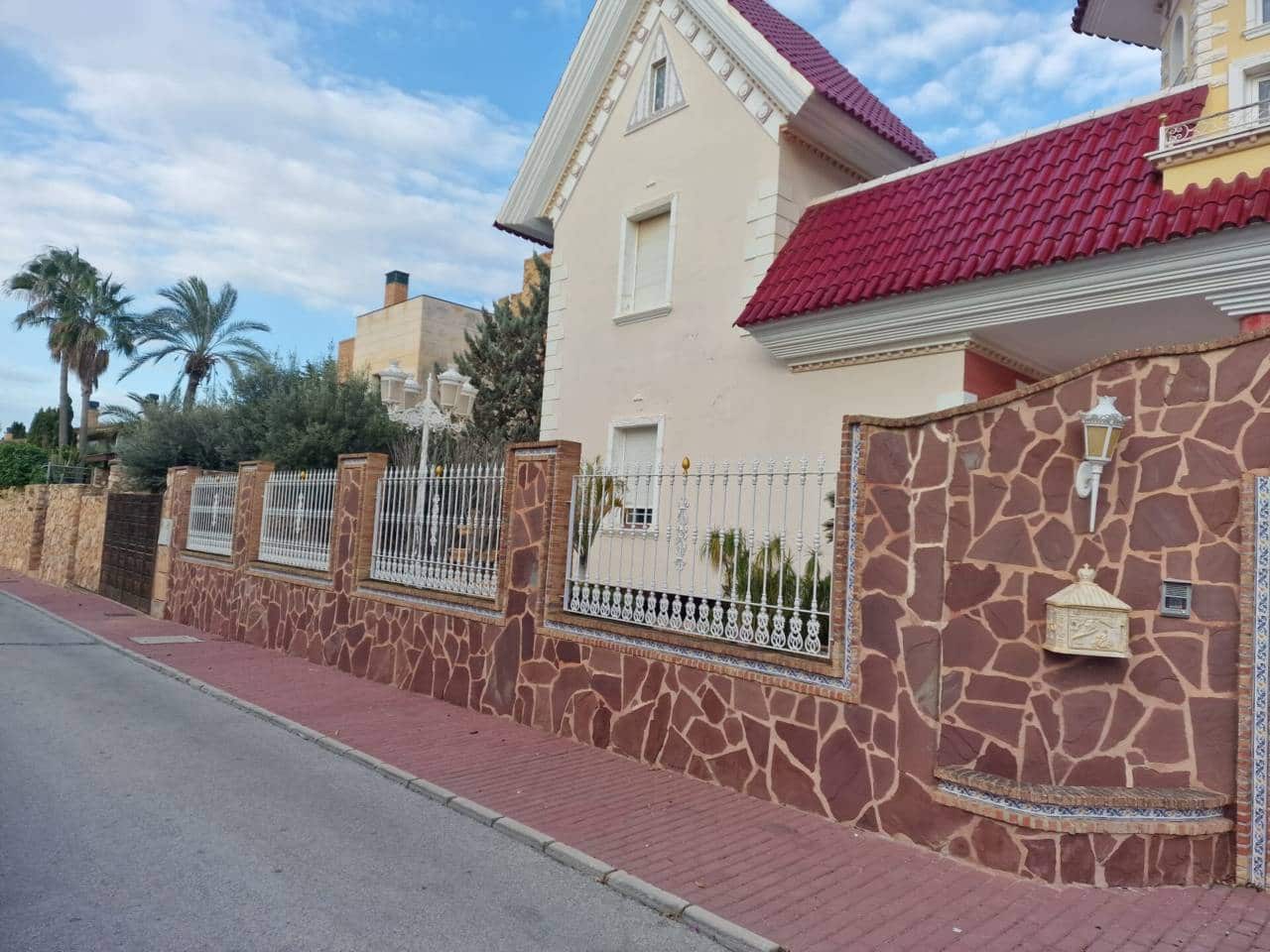 6 soverom Villa til salgs i Molina de Segura med svømmebasseng garasje - € 1 100 000 (Ref: 8771188)