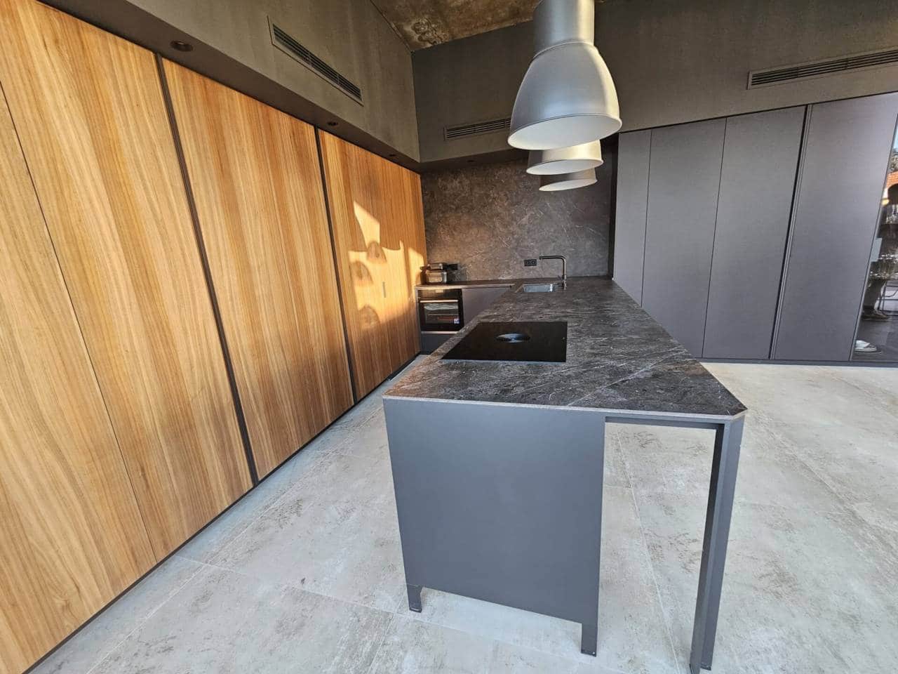 5 bedroom Villa for rent in Elda with pool garage - € 4,100 (Ref: 8771189)