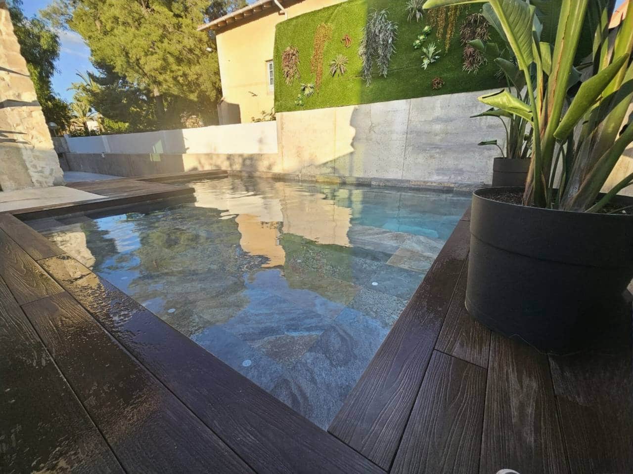 5 bedroom Villa for rent in Elda with pool garage - € 4,100 (Ref: 8771189)