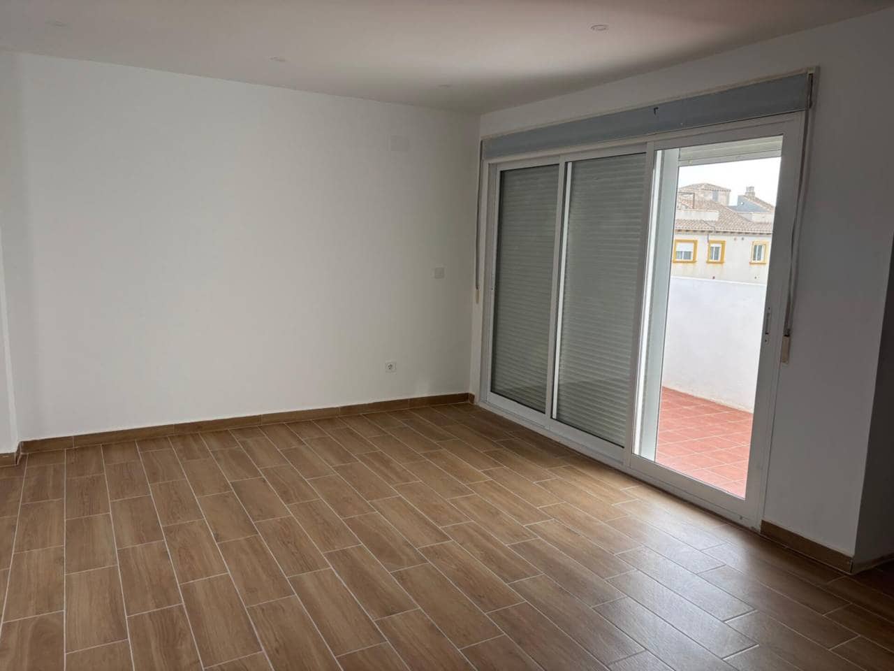 2 soveværelse Lejlighed til leje i Orihuela med swimmingpool garage - € 1.200 (Ref: 8803177)