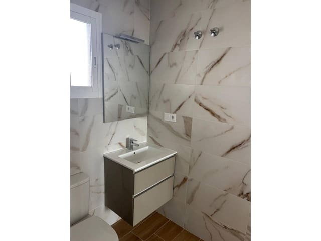 2 bedroom Flat for rent in Orihuela with pool garage - € 1,200 (Ref: 8803177)