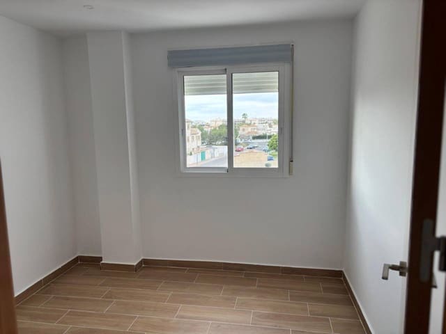 2 bedroom Flat for rent in Orihuela with pool garage - € 1,200 (Ref: 8803177)