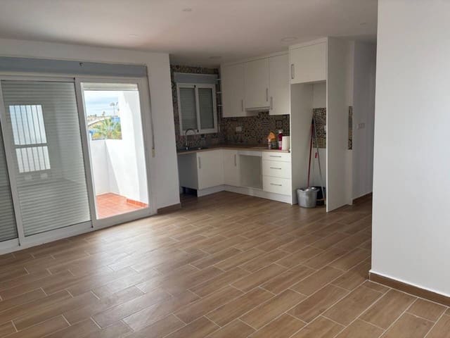 2 bedroom Flat for rent in Orihuela with pool garage - € 1,200 (Ref: 8803177)