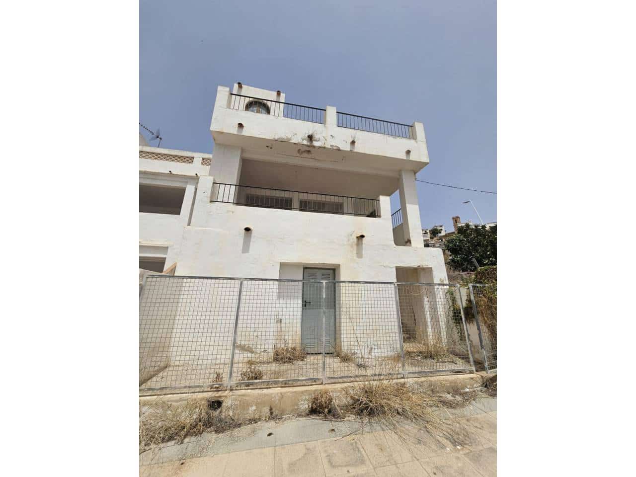 6 bedroom Townhouse for sale in Altea - € 1,000,000 (Ref: 8836045)