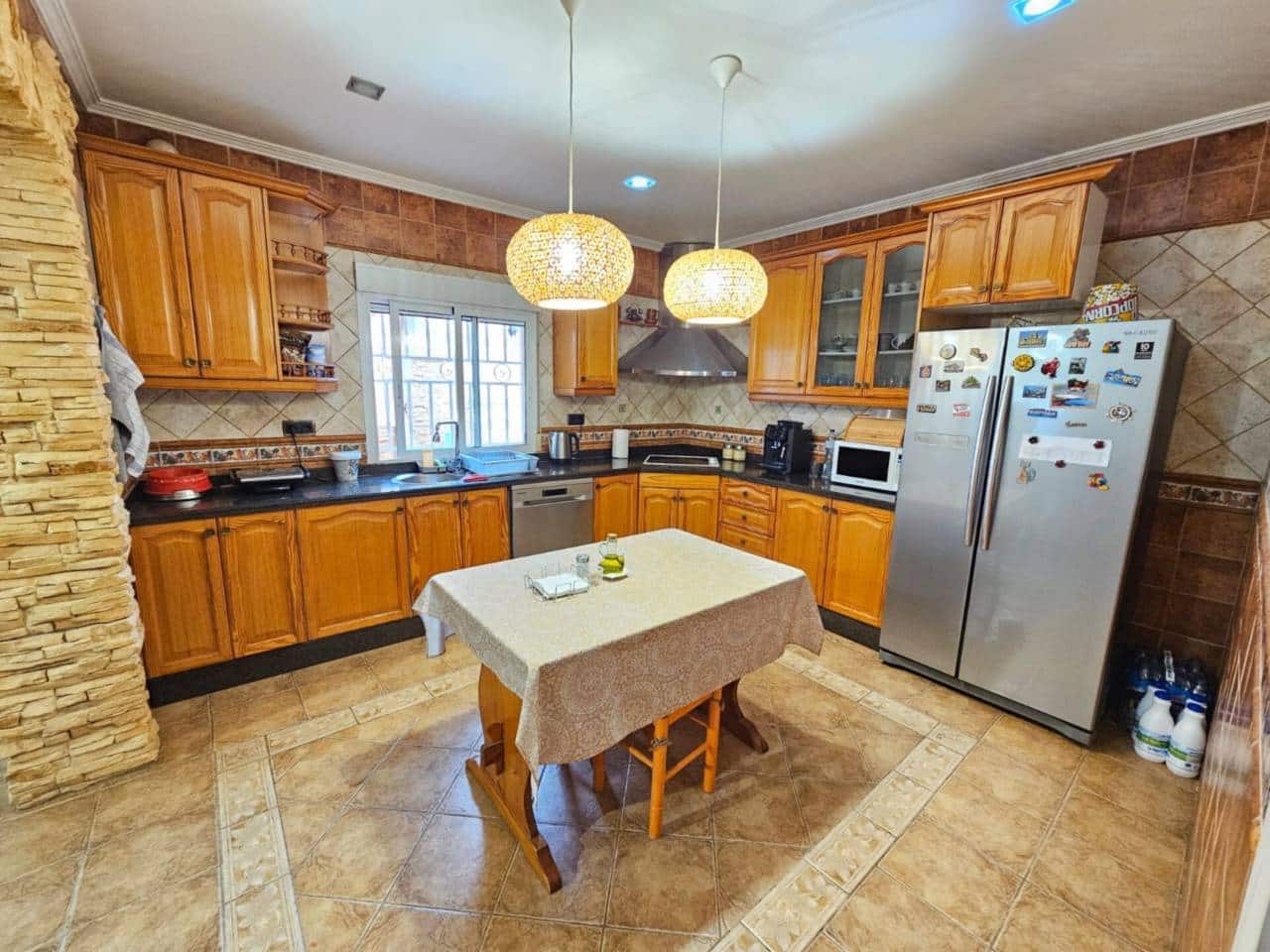 4 sypialnia Willa na sprzedaż w La Alcoraya z basenem garażem - 725 000 € (Ref: 8875321)