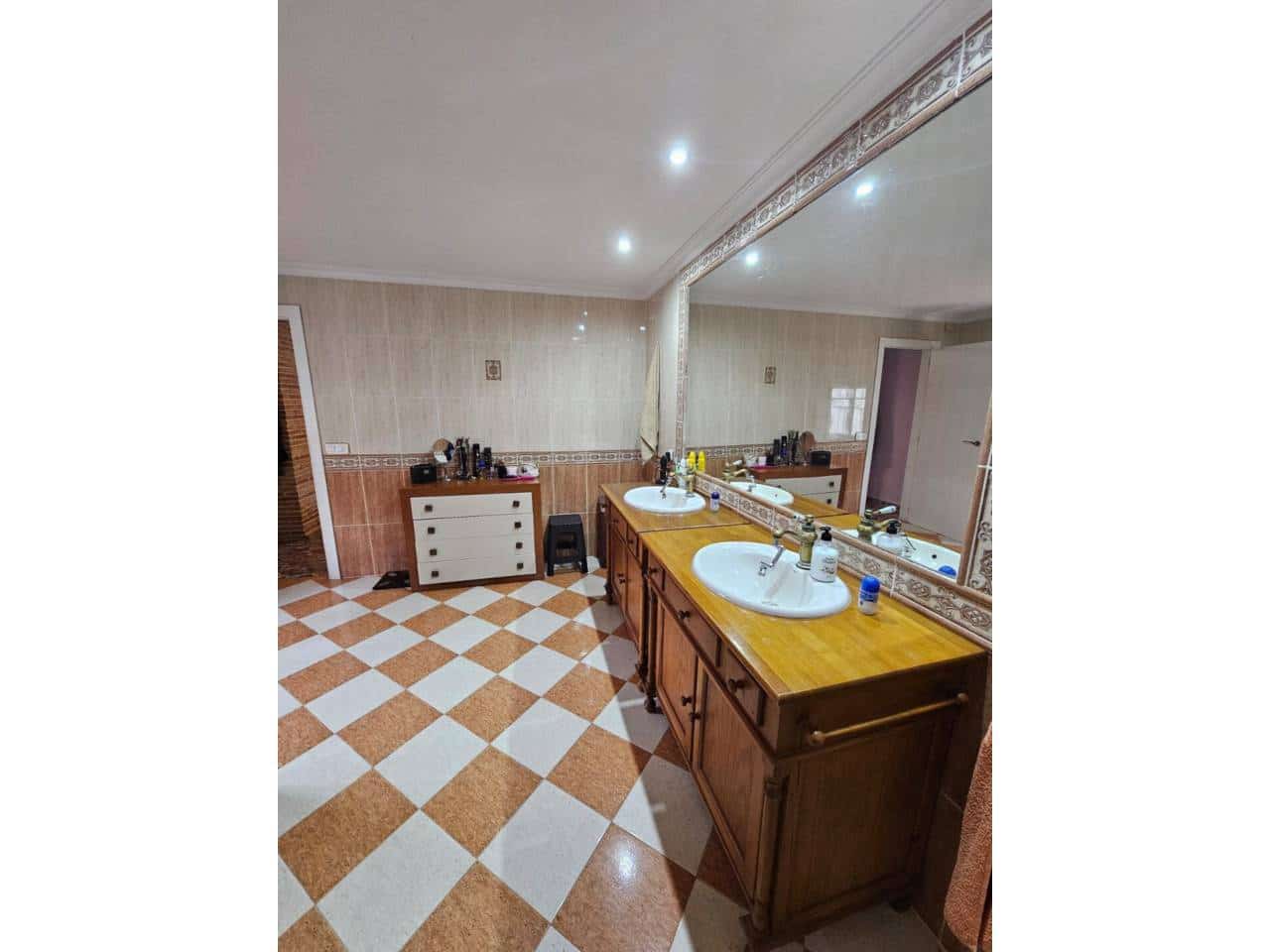 4 sypialnia Willa na sprzedaż w La Alcoraya z basenem garażem - 725 000 € (Ref: 8875321)