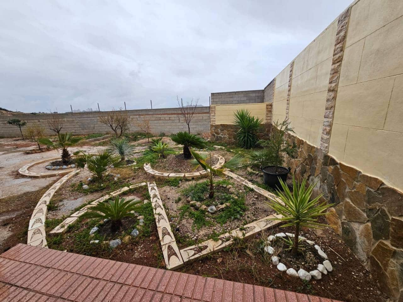 4 sypialnia Willa na sprzedaż w La Alcoraya z basenem garażem - 725 000 € (Ref: 8875321)