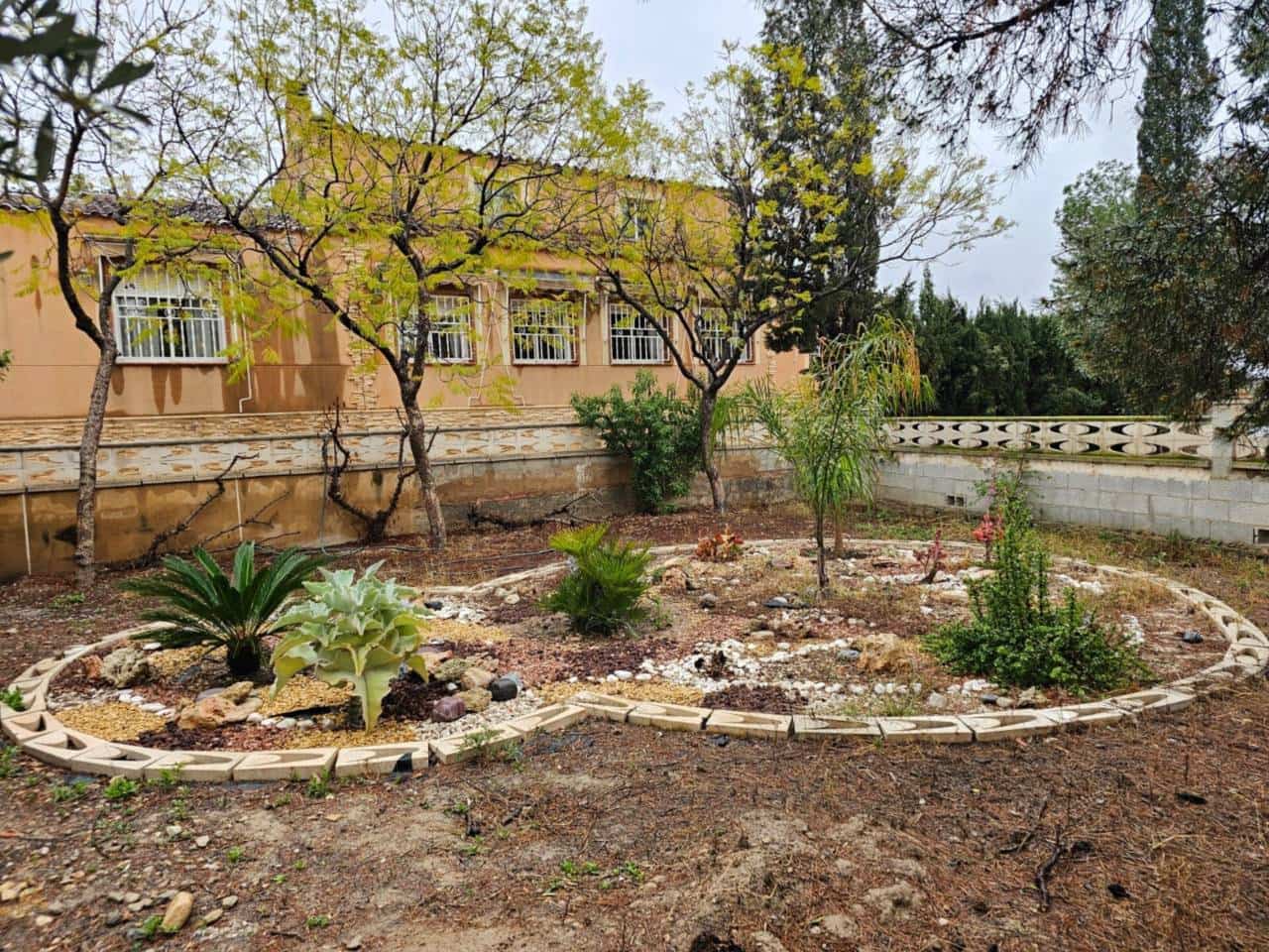 4 sypialnia Willa na sprzedaż w La Alcoraya z basenem garażem - 725 000 € (Ref: 8875321)