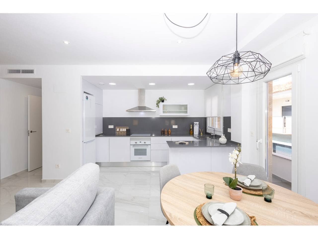 2 bedroom Flat for sale in Jacarilla - € 139,000 (Ref: 8941052)