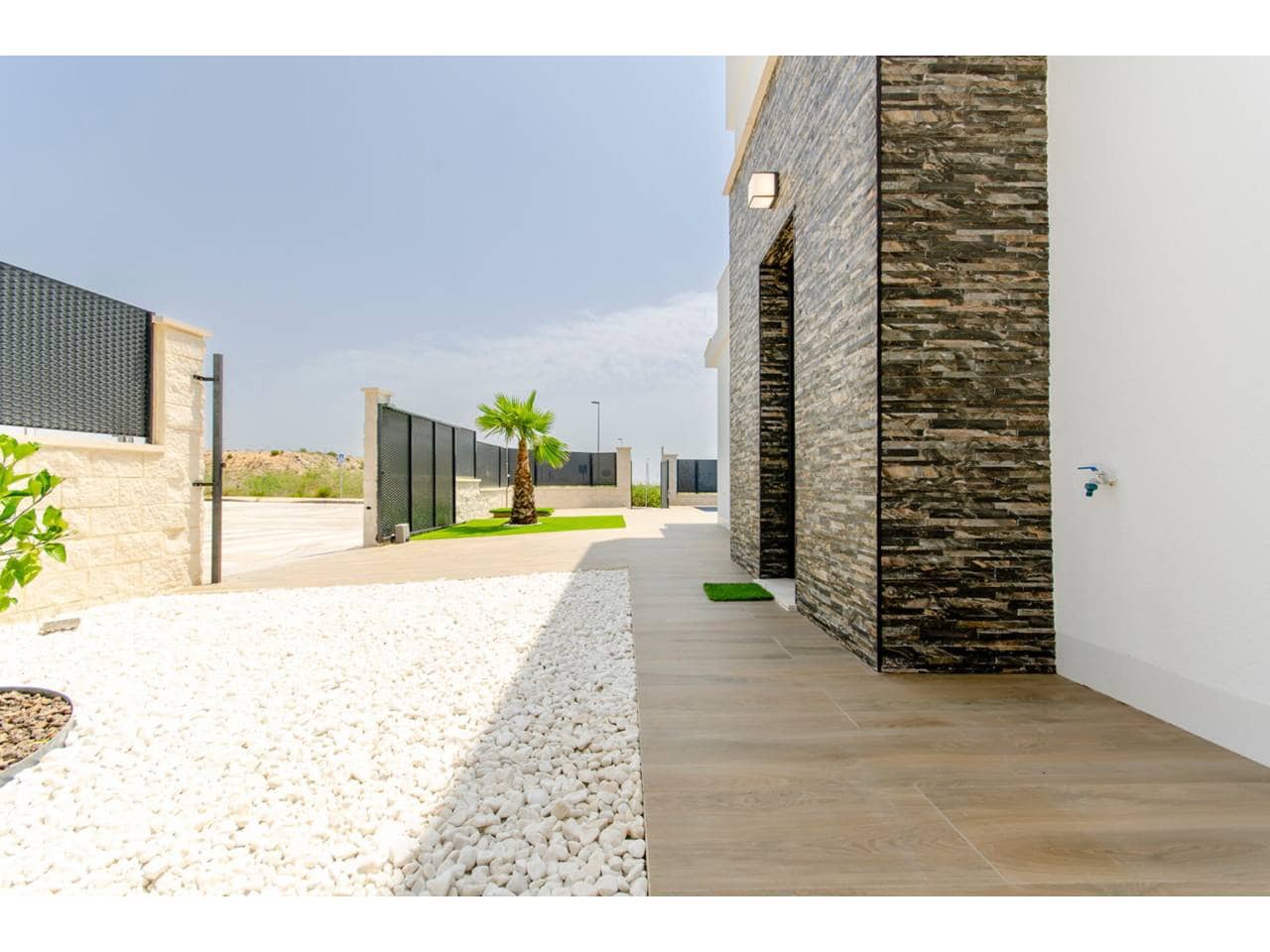 3 bedroom Villa for sale in Orihuela with pool - € 365,000 (Ref: 8941053)