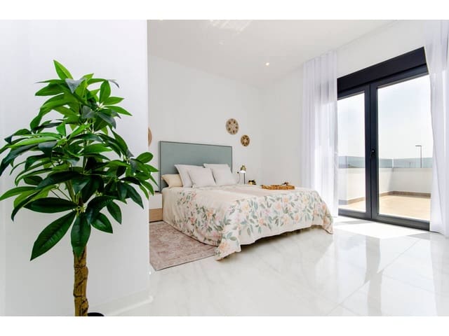 3 sovrum Villa till salu i Orihuela med pool - 365 000 € (Ref: 8941053)