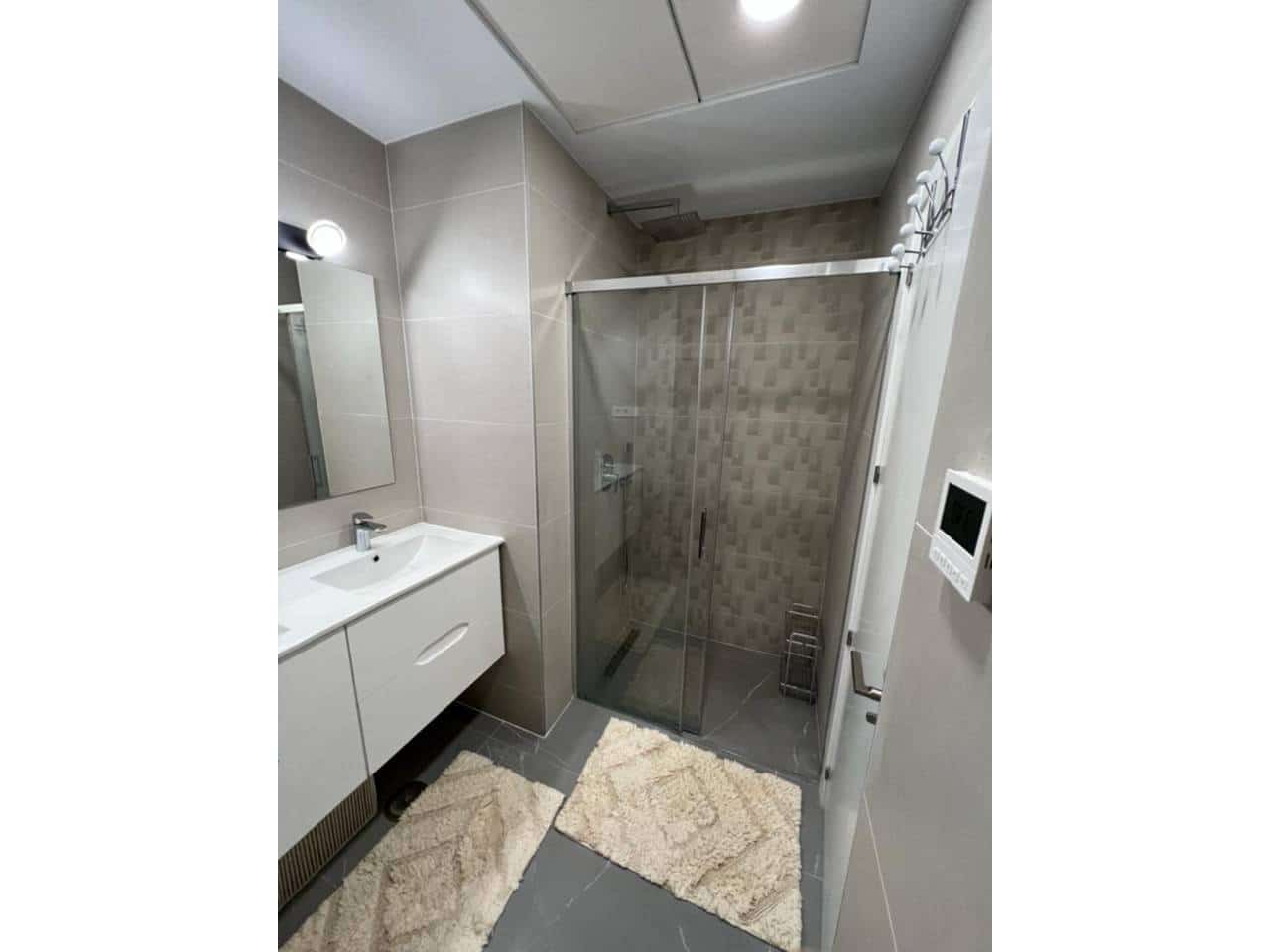 2 soverom Leilighet til leie i Finestrat med svømmebasseng garasje - € 2 350 (Ref: 8959878)