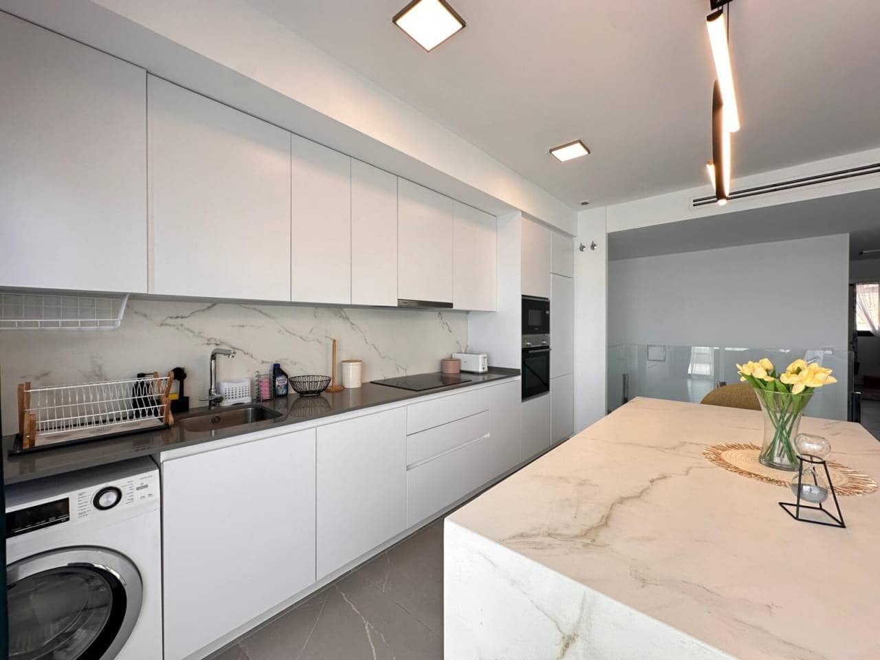 2 bedroom Flat for rent in Finestrat with pool garage - € 2,100 (Ref: 8959878)