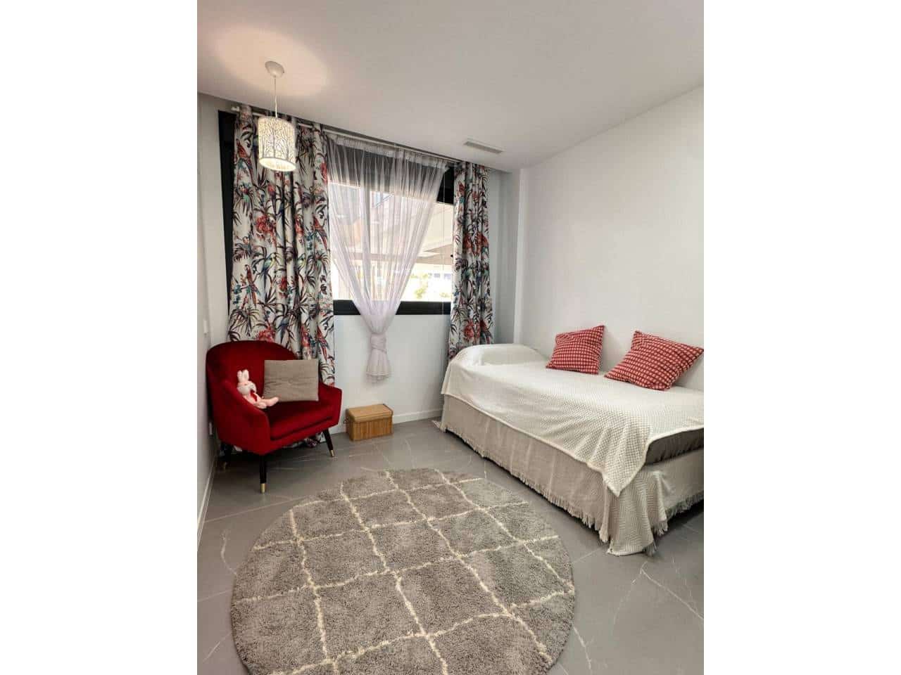 2 bedroom Flat for rent in Finestrat with pool garage - € 2,100 (Ref: 8959878)