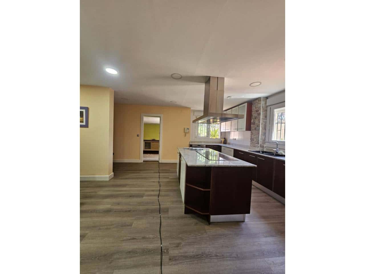 4 sypialnia Willa na sprzedaż w Miasto Alicante / Alacant z basenem garażem - 1 050 000 € (Ref: 8994553)