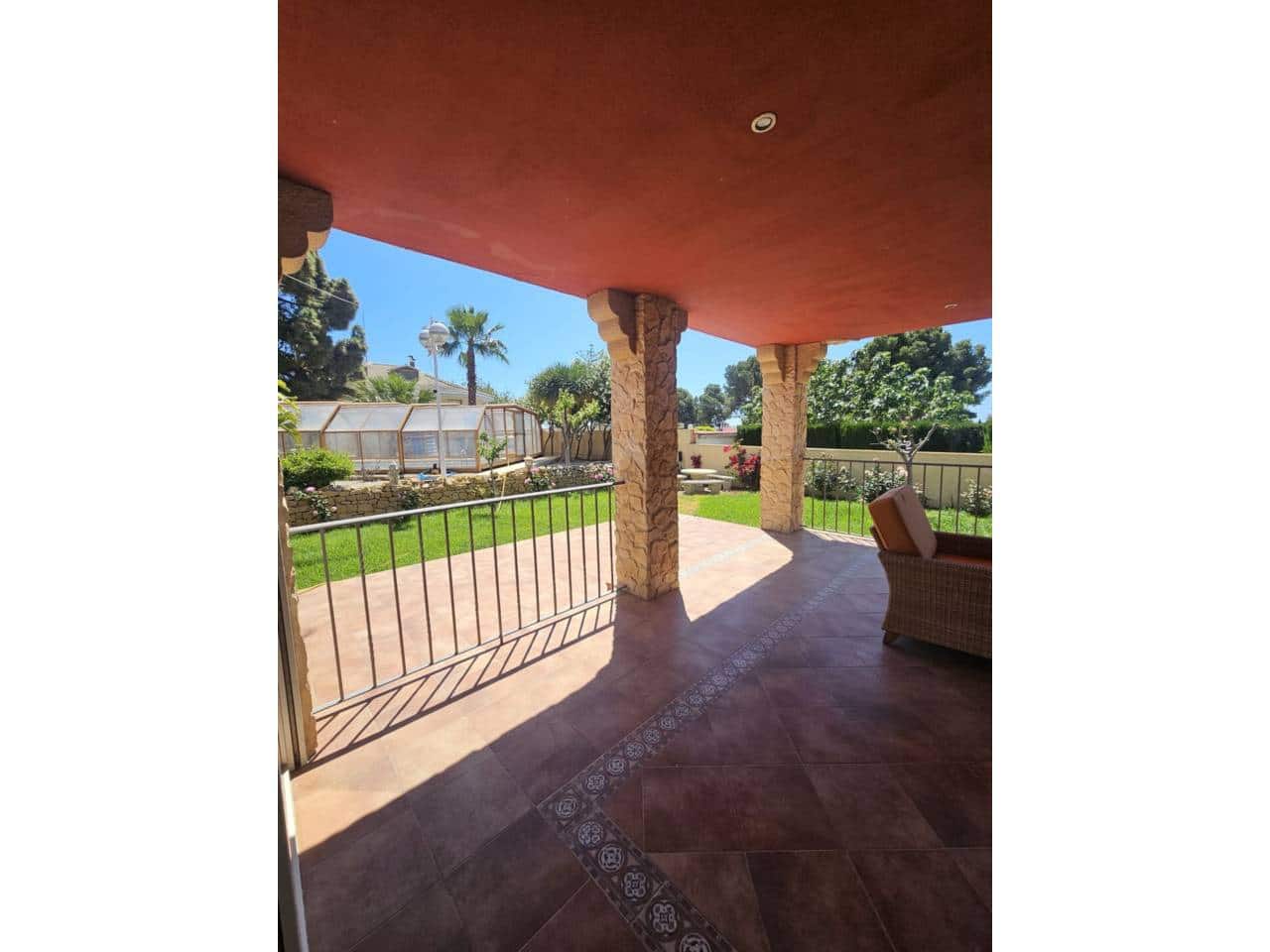 4 sypialnia Willa na sprzedaż w Miasto Alicante / Alacant z basenem garażem - 1 050 000 € (Ref: 8994553)