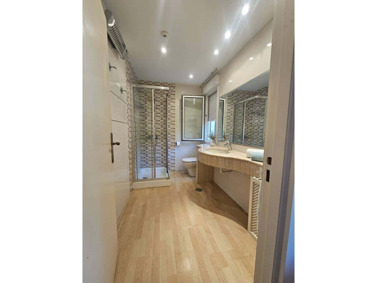 4 sypialnia Willa na sprzedaż w Miasto Alicante / Alacant z basenem garażem - 1 050 000 € (Ref: 8994553)