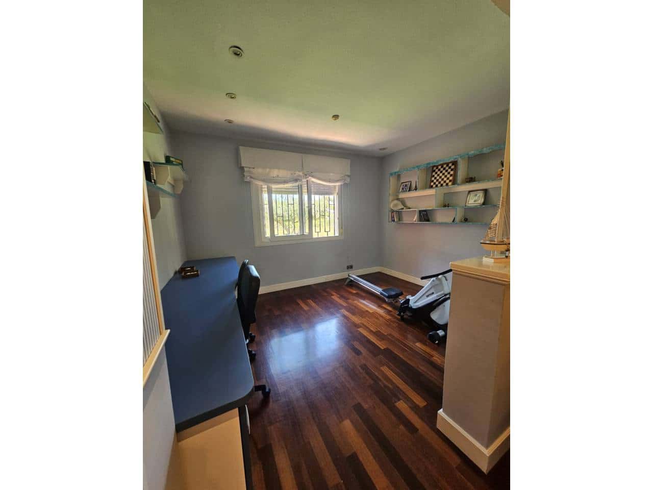 4 sypialnia Willa na sprzedaż w Miasto Alicante / Alacant z basenem garażem - 1 050 000 € (Ref: 8994553)