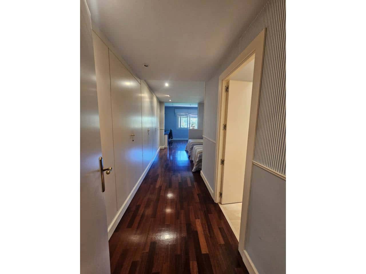 4 sypialnia Willa na sprzedaż w Miasto Alicante / Alacant z basenem garażem - 1 050 000 € (Ref: 8994553)