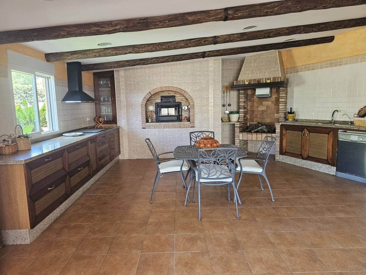 4 sypialnia Willa na sprzedaż w Miasto Alicante / Alacant z basenem garażem - 1 050 000 € (Ref: 8994553)