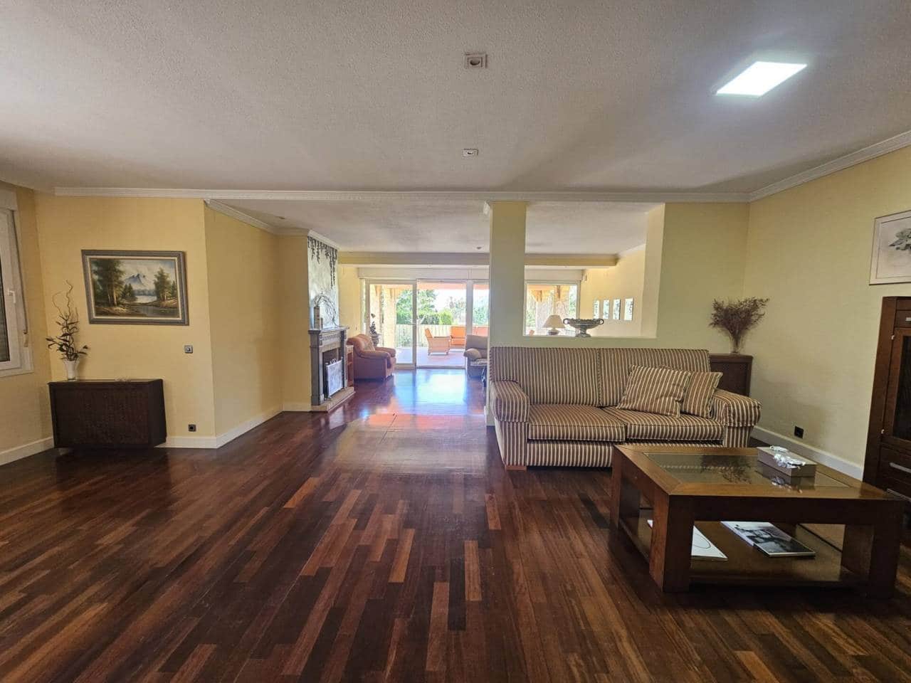 4 sypialnia Willa na sprzedaż w Miasto Alicante / Alacant z basenem garażem - 1 050 000 € (Ref: 8994553)