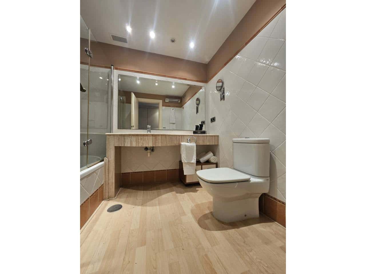 4 sypialnia Willa na sprzedaż w Miasto Alicante / Alacant z basenem garażem - 1 050 000 € (Ref: 8994553)