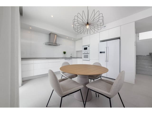 Chalet de 3 habitaciones en Muchamiel / Mutxamel en venta con piscina - 450.000 € (Ref: 8996492)