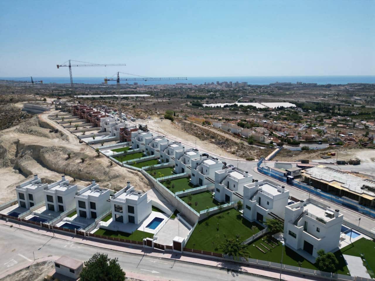 3 bedroom Villa for sale in Muchamiel / Mutxamel with pool - € 450,000 (Ref: 8996492)