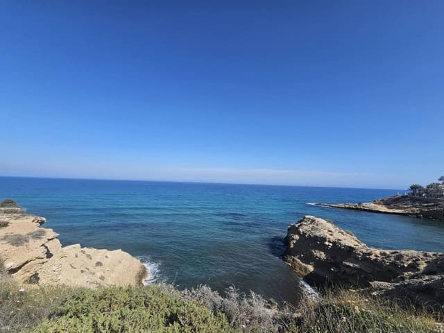 Ubebygd land til salgs i El Campello - € 4 000 000 (Ref: 9000922)