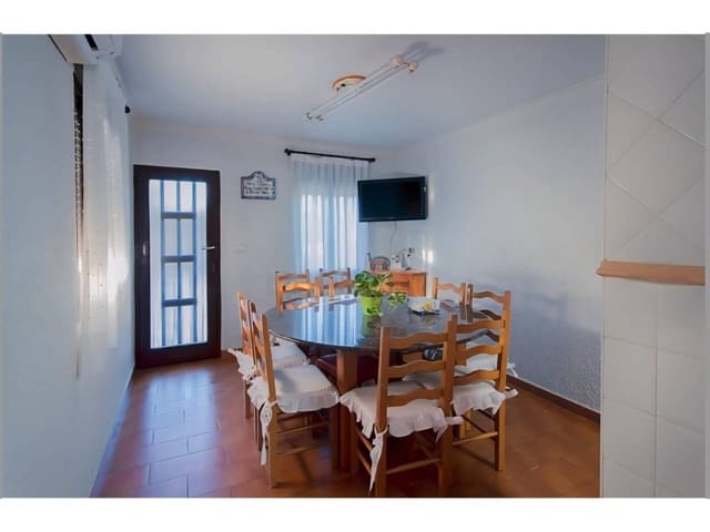 6 Zimmer Villa zu verkaufen in Elche / Elx mit Pool - 560.000 € (Ref: 9031131)