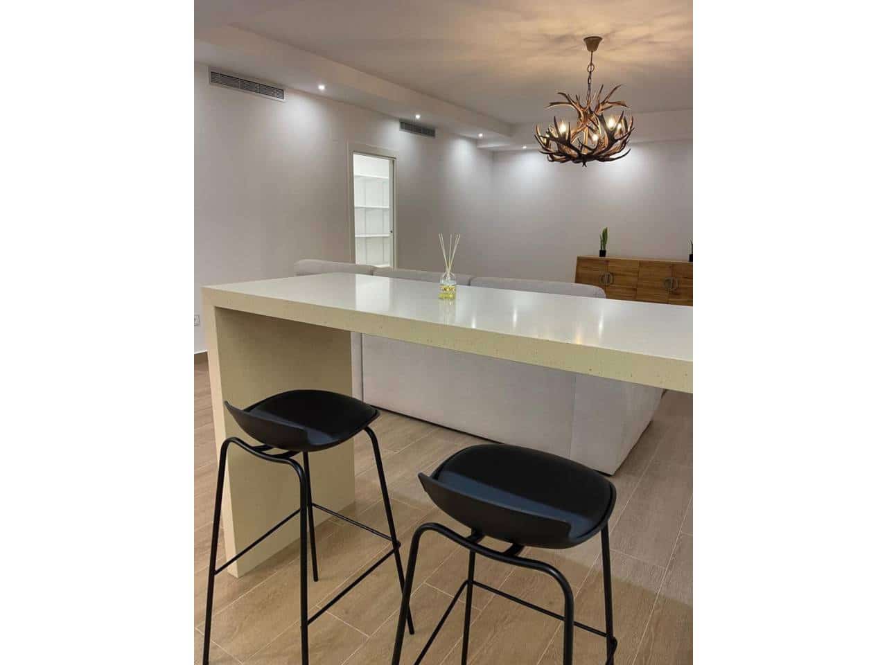 5 quarto Moradia para venda em San Miguel de Salinas com piscina garagem - 849 000 € (Ref: 9035847)