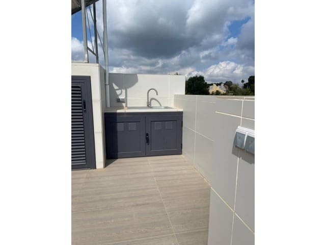 5 Zimmer Villa zu verkaufen in San Miguel de Salinas mit Pool Garage - 849.000 € (Ref: 9035847)