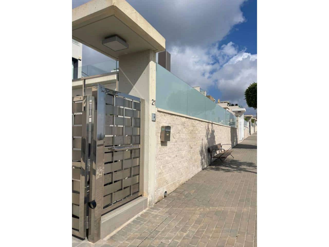 5 quarto Moradia para venda em San Miguel de Salinas com piscina garagem - 849 000 € (Ref: 9035847)