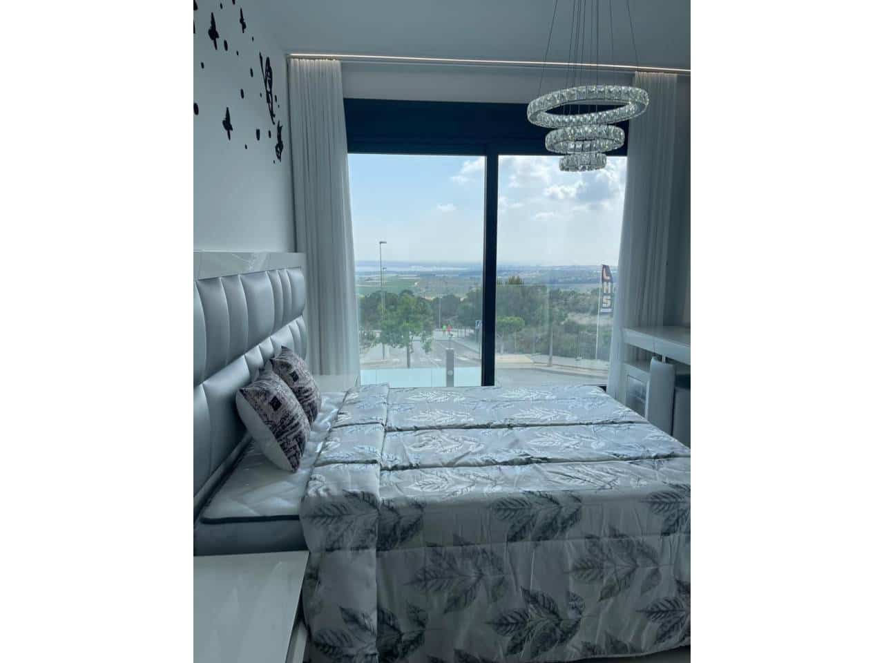 5 quarto Moradia para venda em San Miguel de Salinas com piscina garagem - 849 000 € (Ref: 9035847)