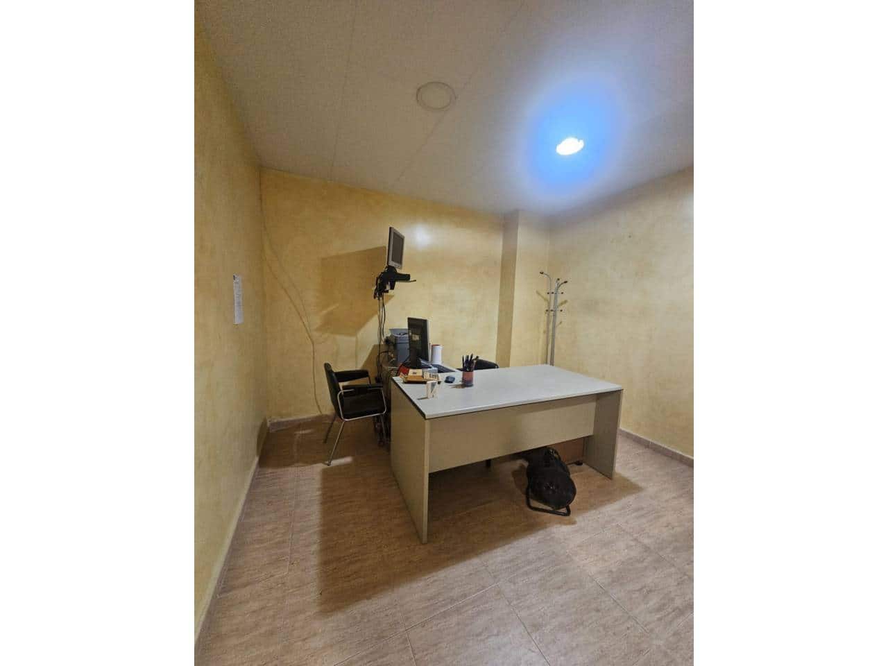 Kommersiell til salgs i El Campello - € 225 000 (Ref: 9094554)