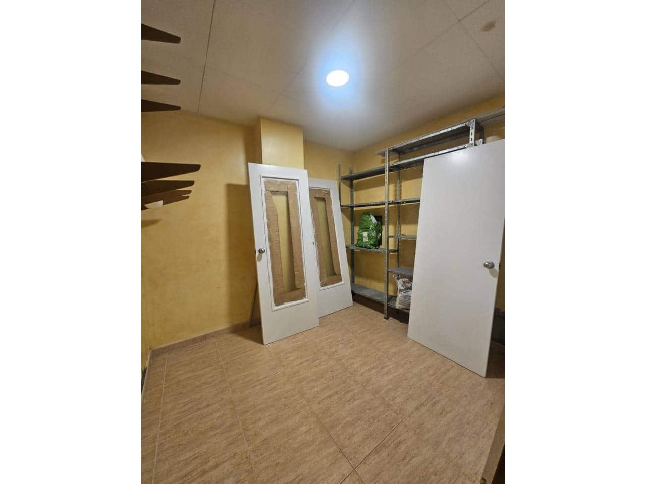 Kommersiell til salgs i El Campello - € 225 000 (Ref: 9094554)