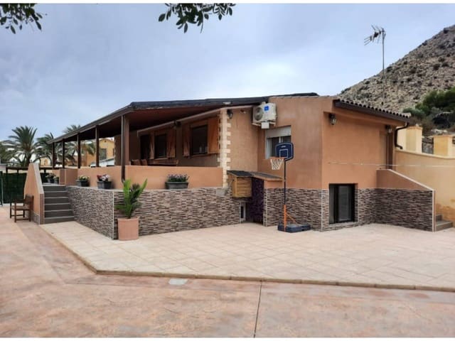 3 bedroom Villa for rent in Elche / Elx with pool - € 1,700 (Ref: 9142744)
