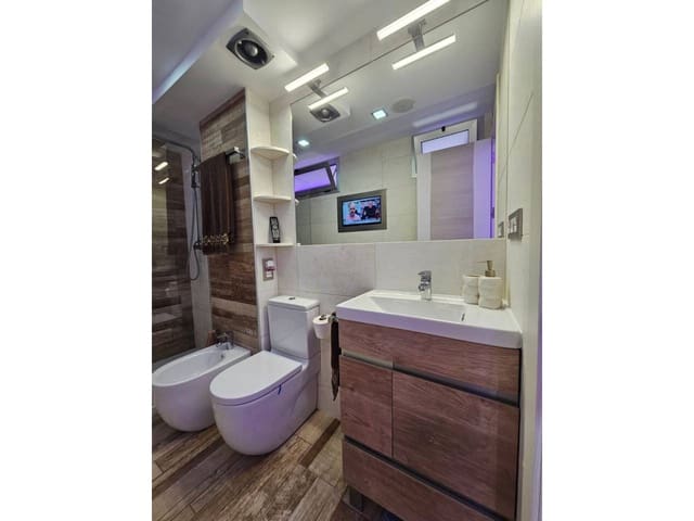 1 bedroom Flat for rent in Alicante / Alacant city with pool garage - € 1,150 (Ref: 9172430)