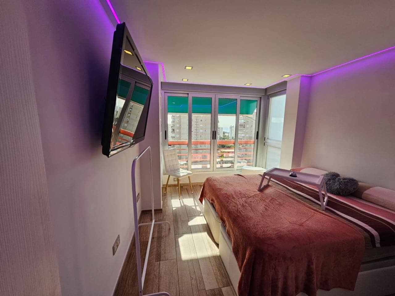 1 bedroom Flat for rent in Alicante / Alacant city with pool garage - € 1,150 (Ref: 9172430)