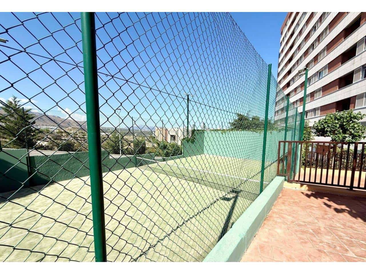 Piso de 3 habitaciones en La Villajoyosa / Vila Joiosa en venta con piscina garaje - 345.000 € (Ref: 9202085)
