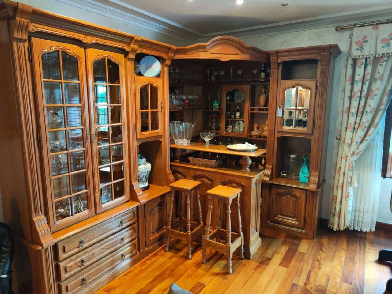 5 soveværelse Finca/Landehus til salg i Gijon med swimmingpool garage - € 900.000 (Ref: 9230726)