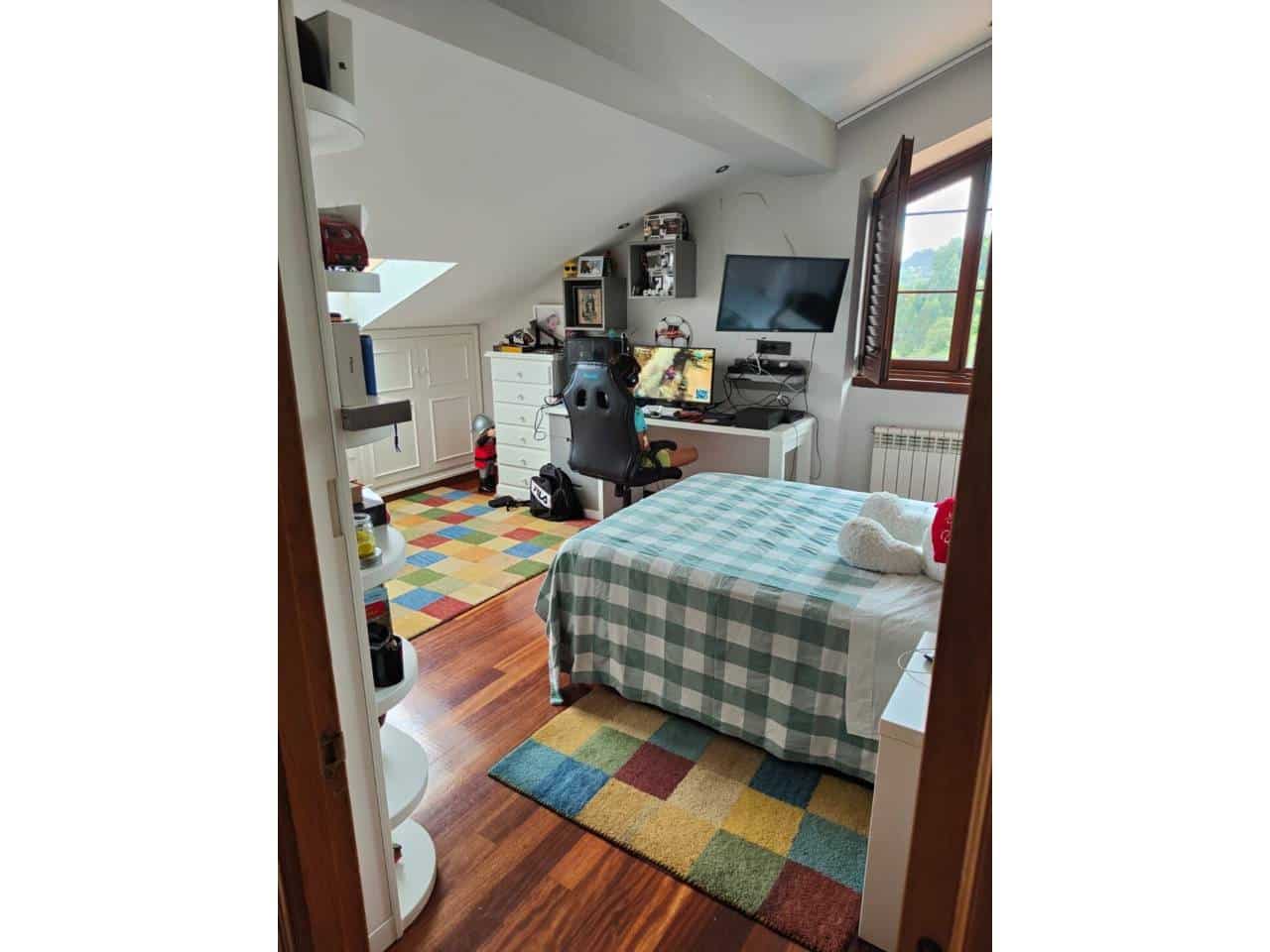 5 soveværelse Finca/Landehus til salg i Gijon med swimmingpool garage - € 900.000 (Ref: 9230726)